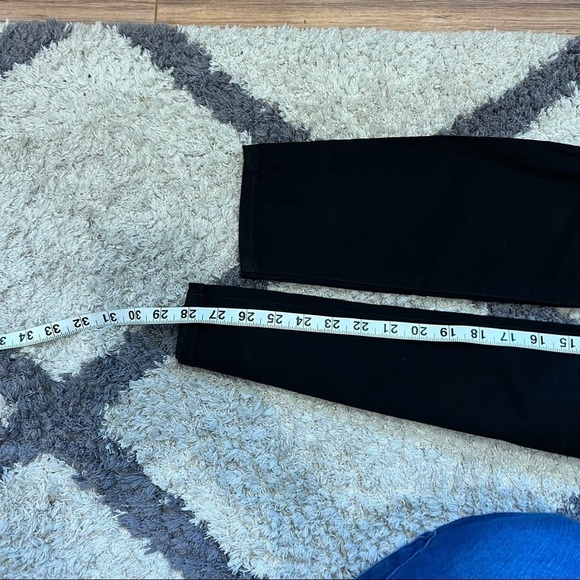NWT J. Crew black skinny jean in signature stretch - Picture 12 of 13